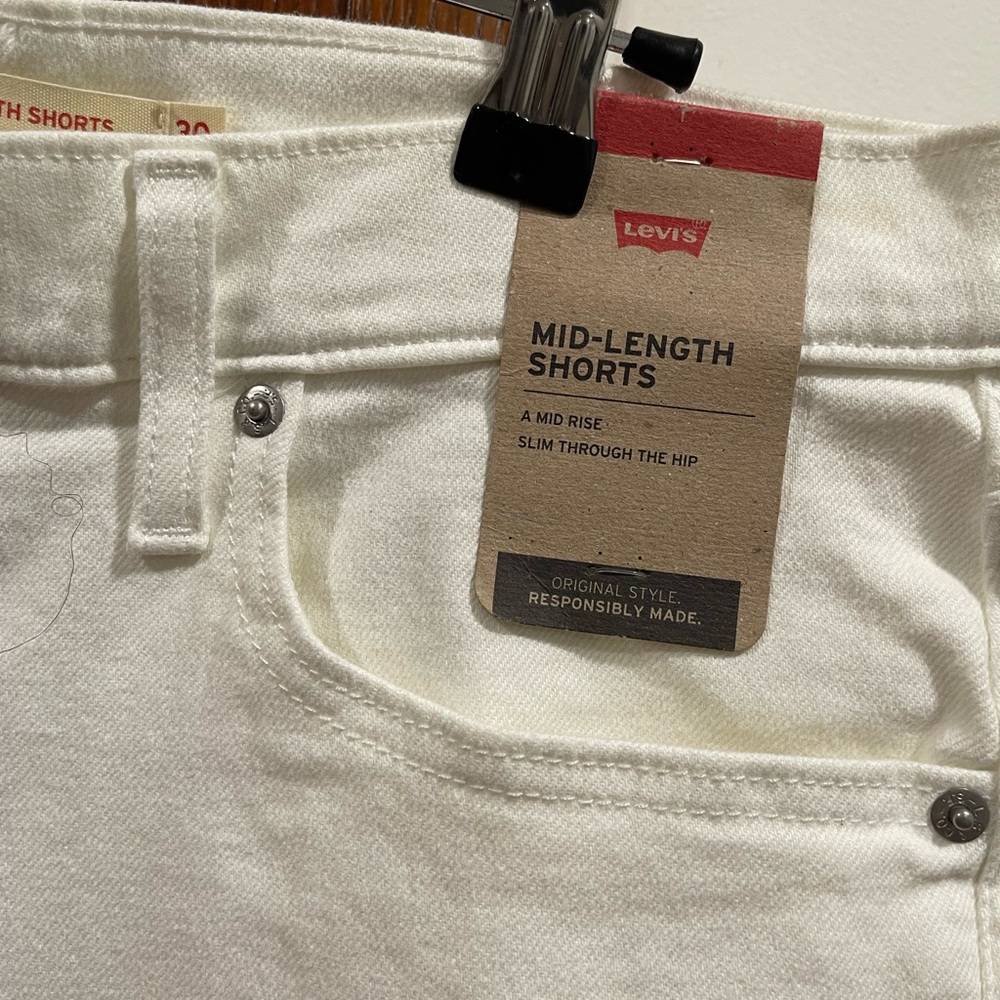 Levi's Cream Jean Shorts